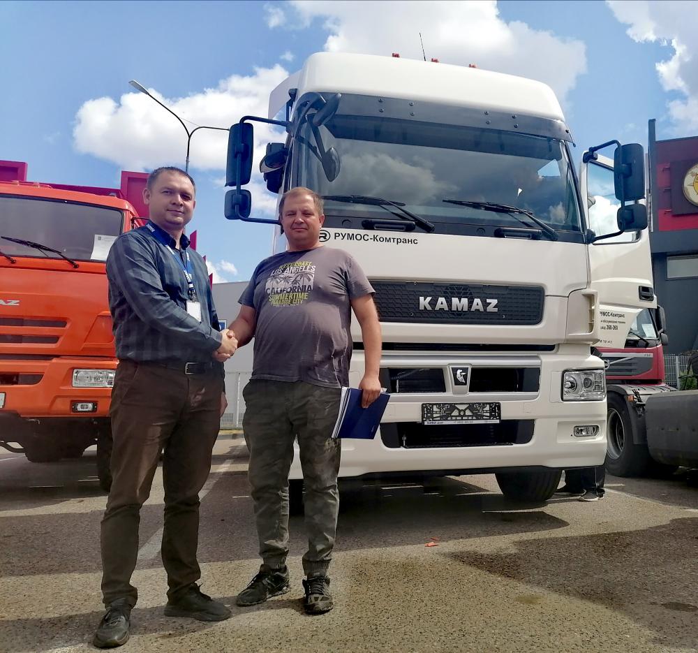АО «Птицефабрика Верхневолжская приобрела в РУМОС-Комтранс сразу 3 КАМАЗа для рабочих нужд