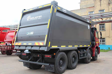 Самосвал-углевоз KAMAZ-65801-Т5