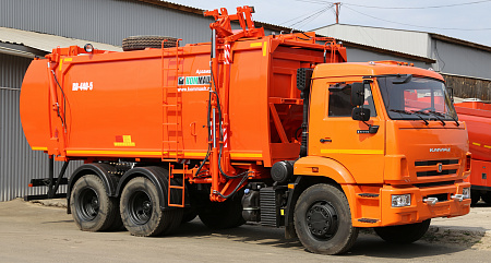 Мусоровоз с боковой загрузкой КО-440-5