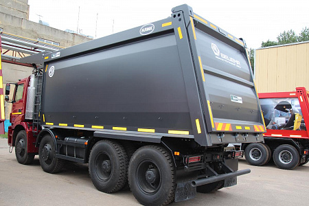 Самосвал-углевоз KAMAZ-65801-Т5