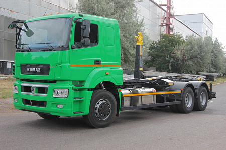 Автомобиль 6590 с крюковым погрузчиком PH T20PI.57